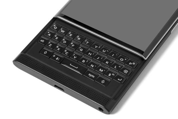 BlackBerry to stop making smartphones