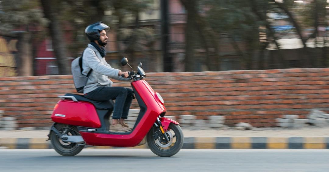 Niu N1s Electric Scooter Review: A powerful eco friendly vehicle