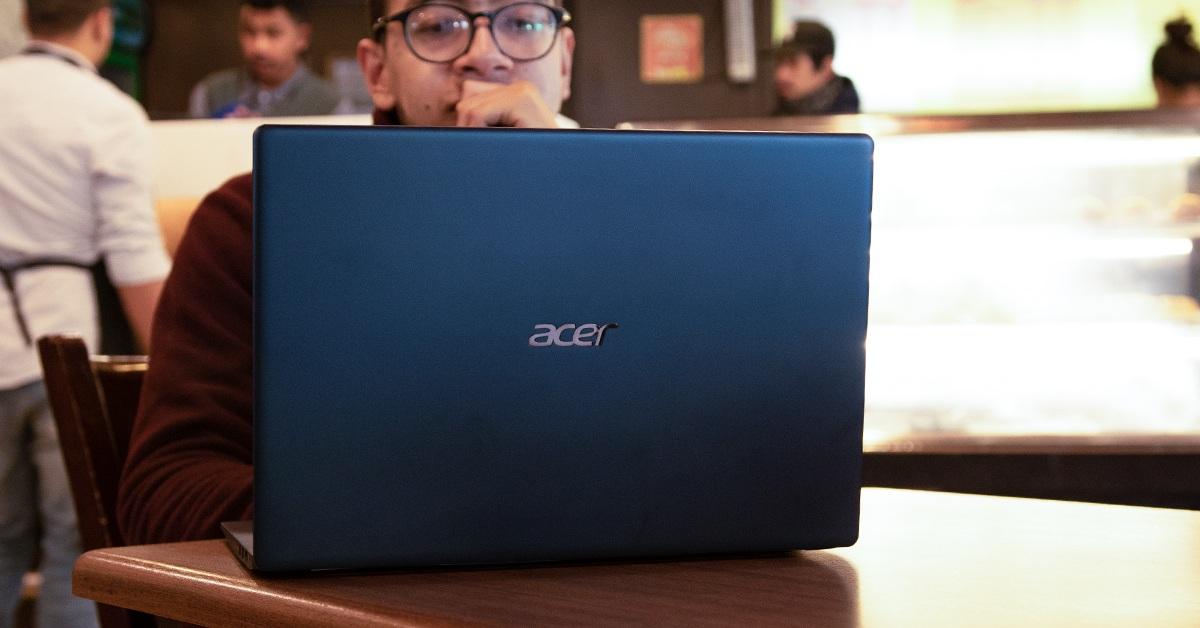 Acer Swift 5 Review - The Featherweight Champion!