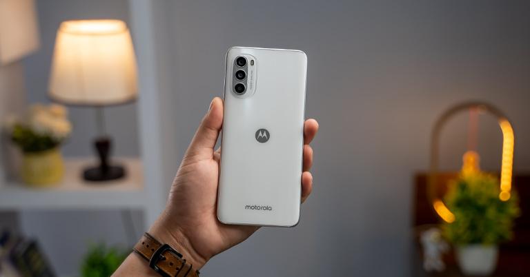 Motorola Moto G52 Review: Motorola Is Back!