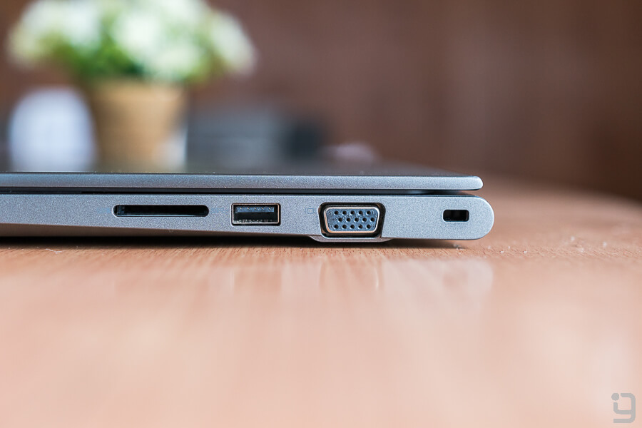 Dell Vostro 5468 review right side ports