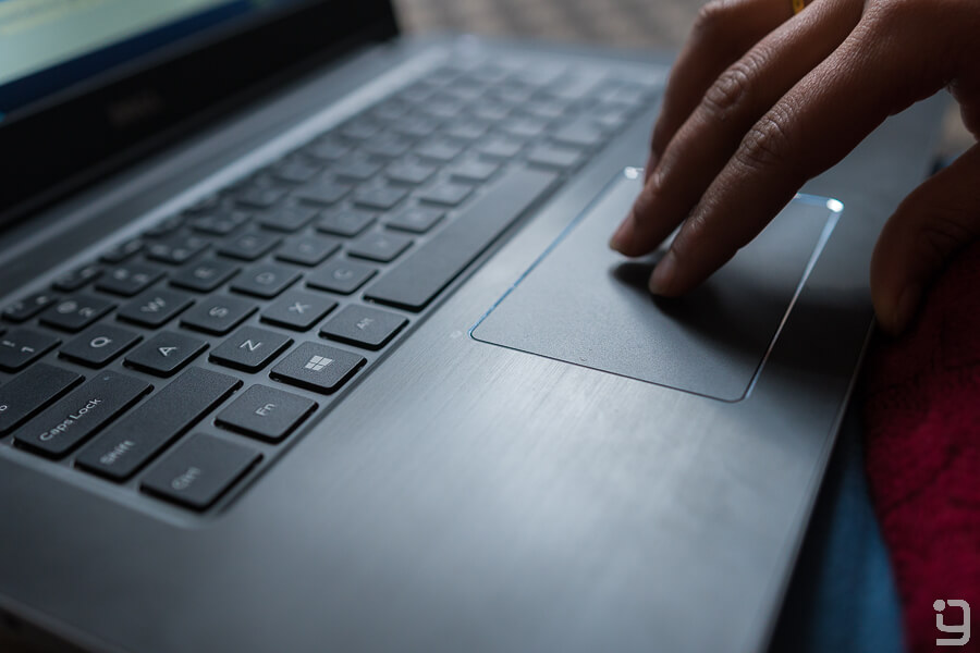 Dell Vostro 5468 review trackpad 