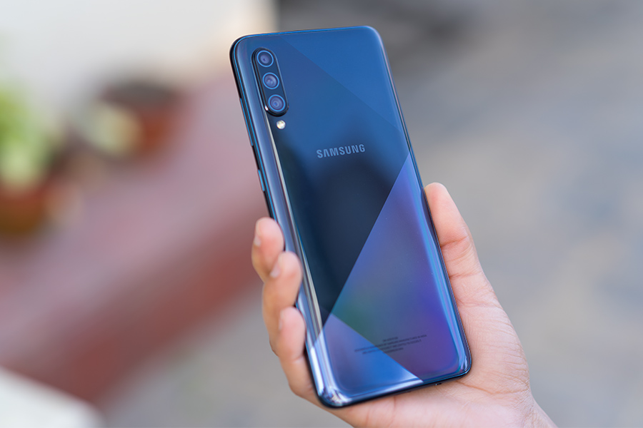 Samsung Galaxy A70s Design back camera setup