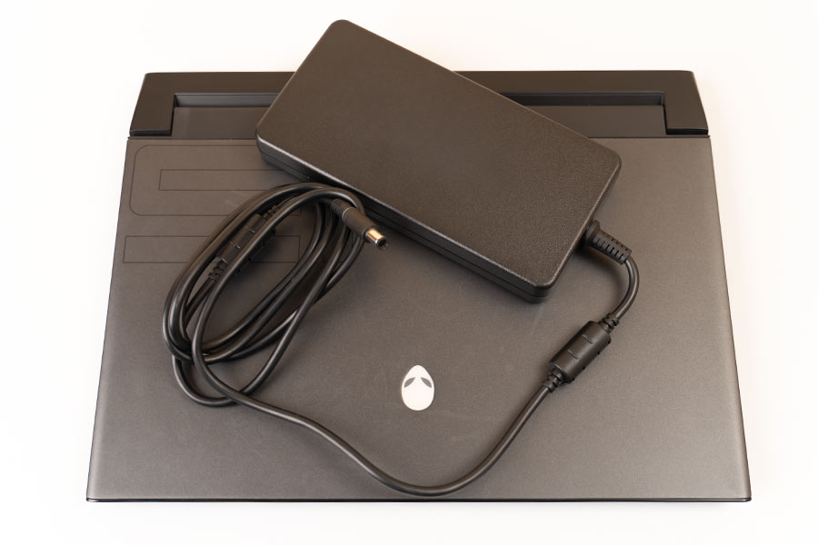 alienware m15 R3 power adapter