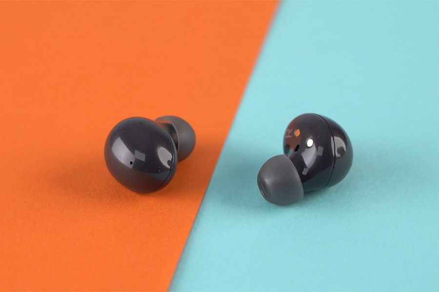 Samsung Galaxy Buds 2 Design