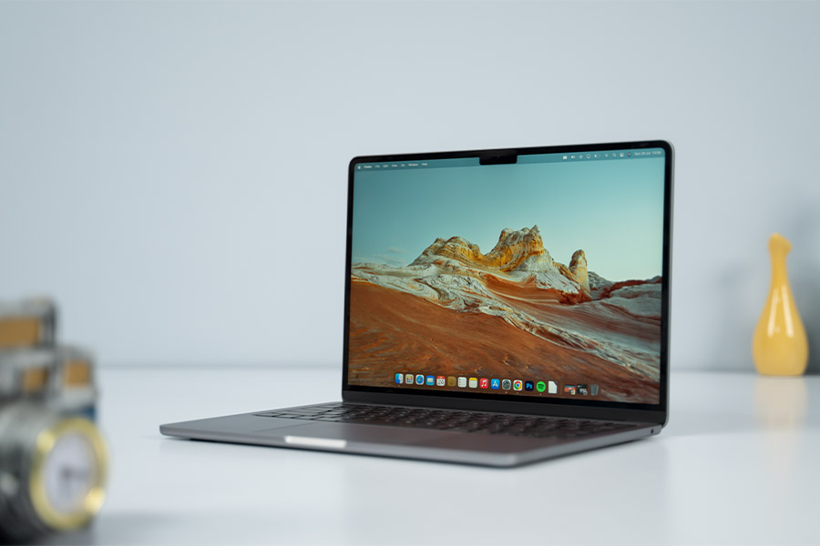 AppleMacBookAirM22022 - Display 1