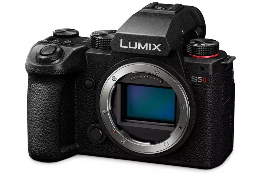 Panasonic Lumix S5IIX Design-1