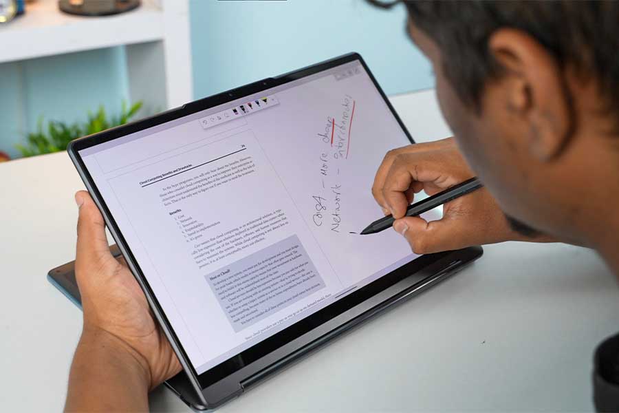 Lenovo Yoga 9i 2023 Review Note Taking